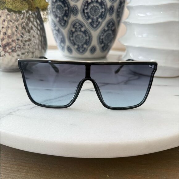 NWT Quay NIGHTFALL REMIXED Sunglasses - Picture 3 of 8
